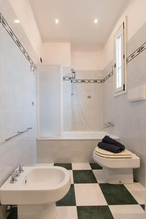 Il Covino Apartment Viareggio 0*,